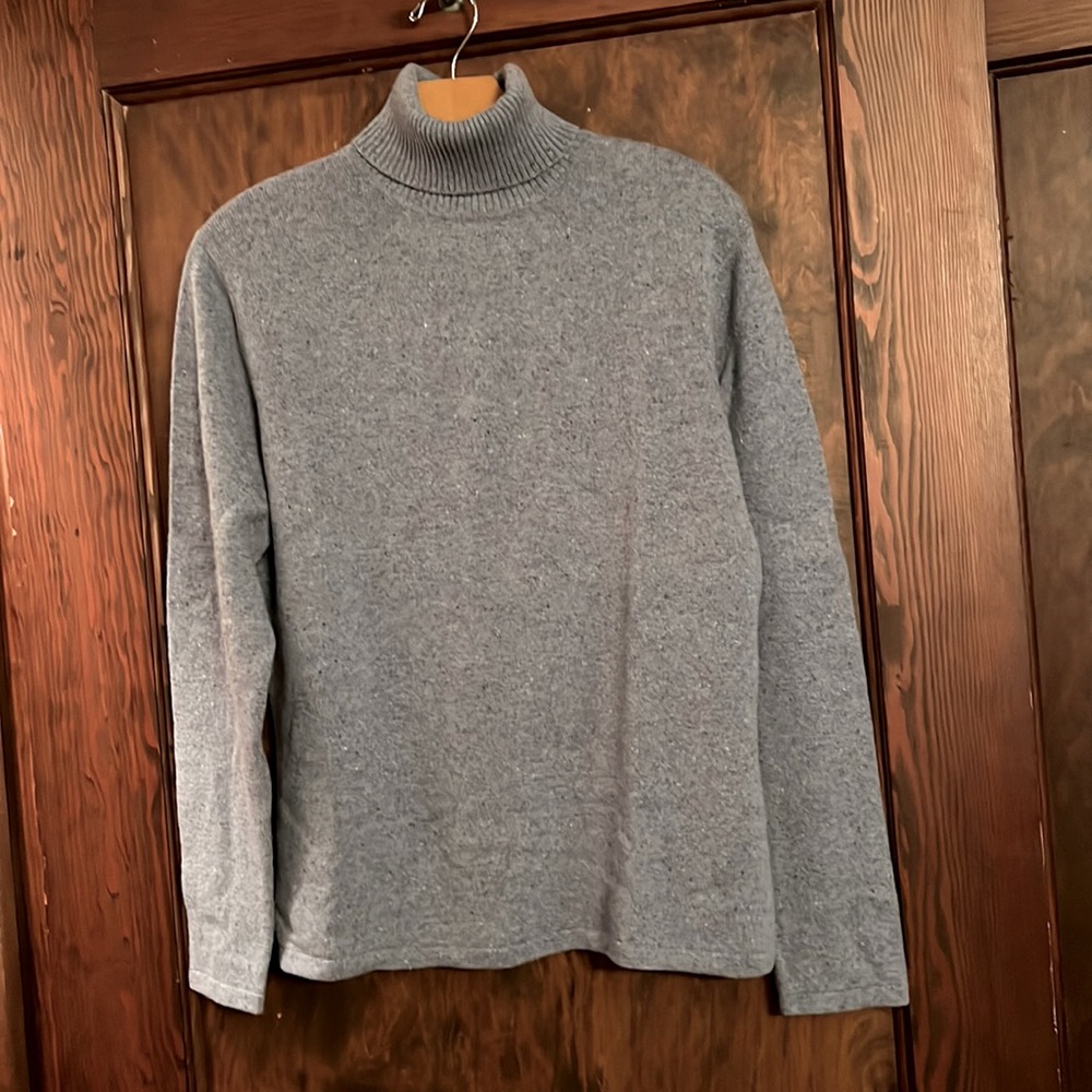 Blue cashmere turtleneck
